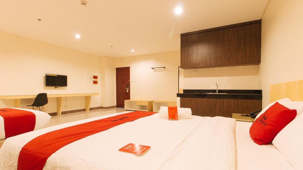 Reddoorz Plus @ Kaizen Suites Taft Avenue Manila Bagian luar foto