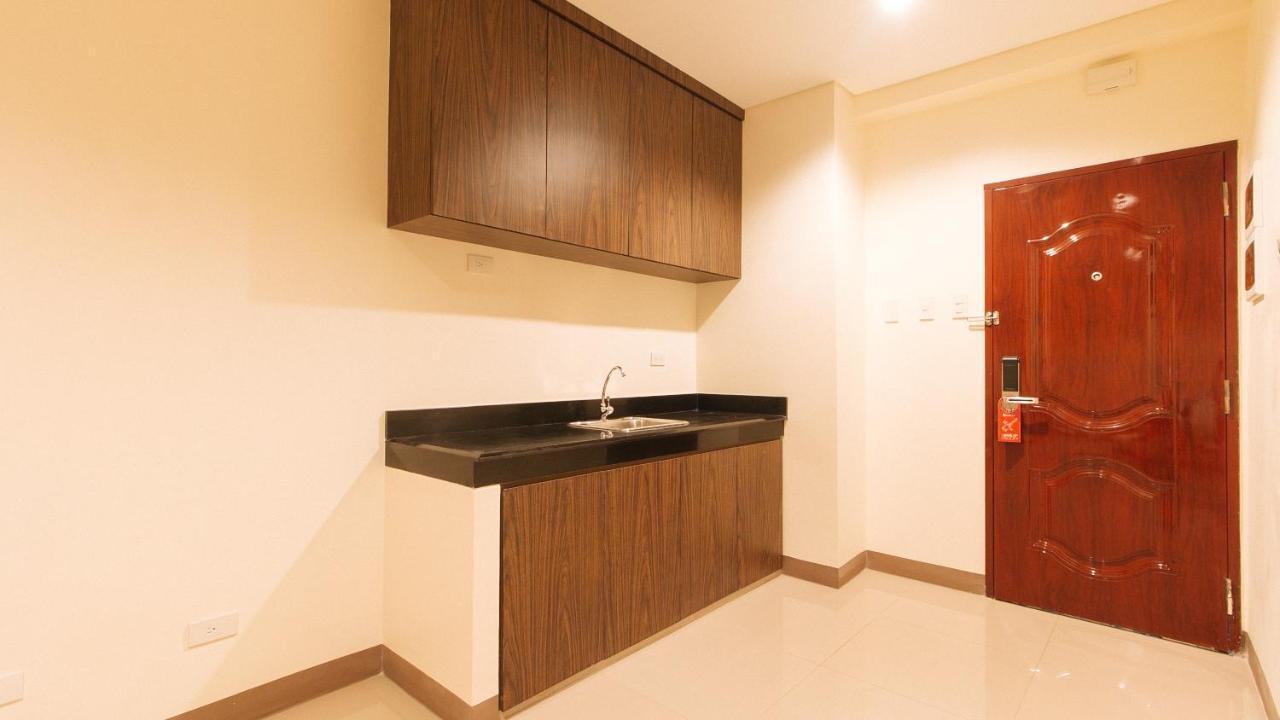 Reddoorz Plus @ Kaizen Suites Taft Avenue Manila Bagian luar foto