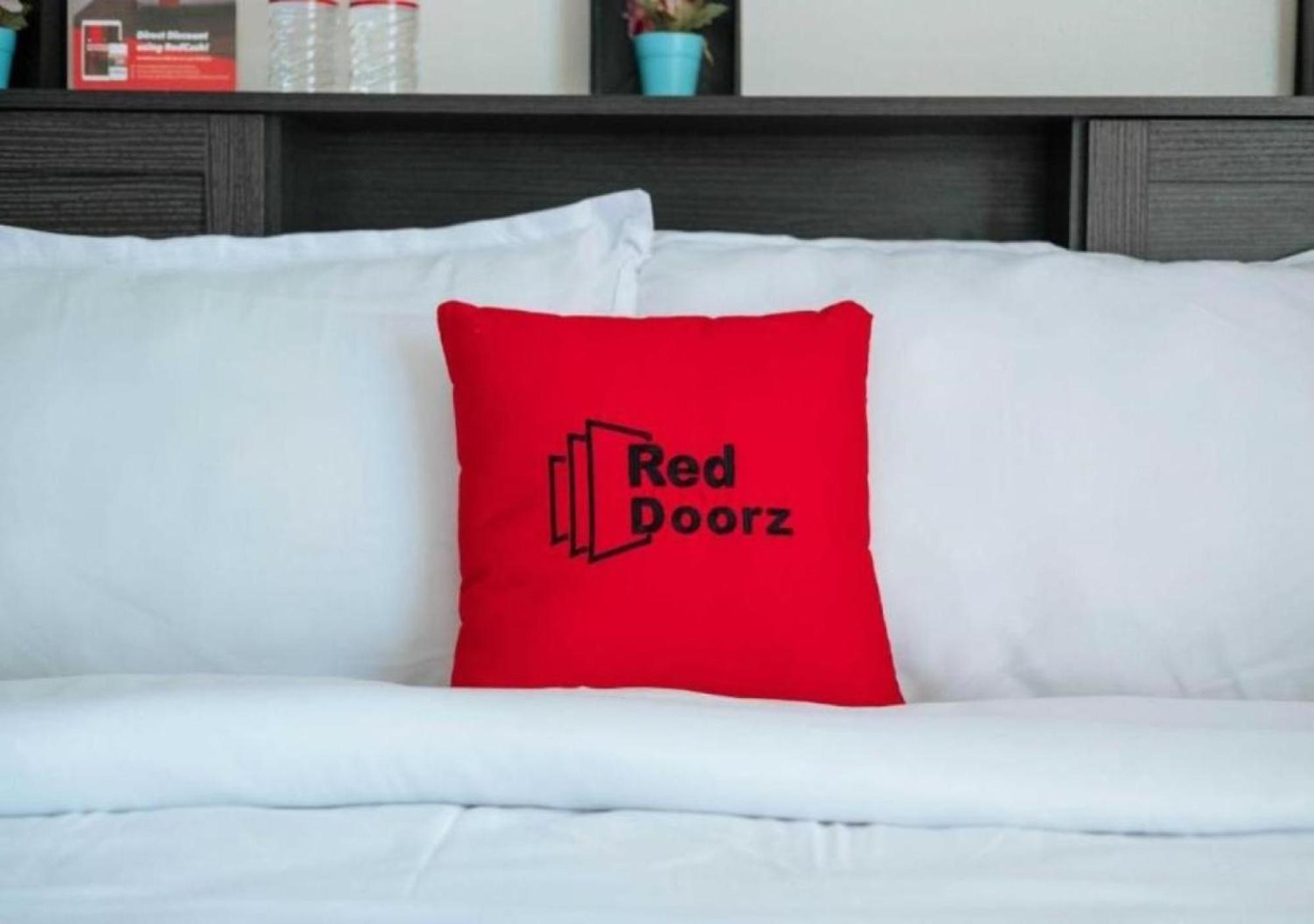 Reddoorz Plus @ Kaizen Suites Taft Avenue Manila Bagian luar foto